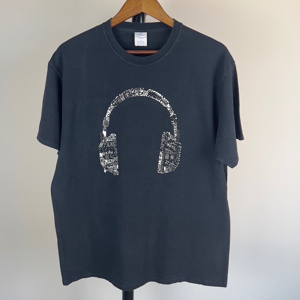 LA Pop Art Mens Large Black Headphones Word Art Graphic T-Shirt